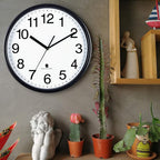 Sapphero  Elegant Round Quartz Movement Wall Clock